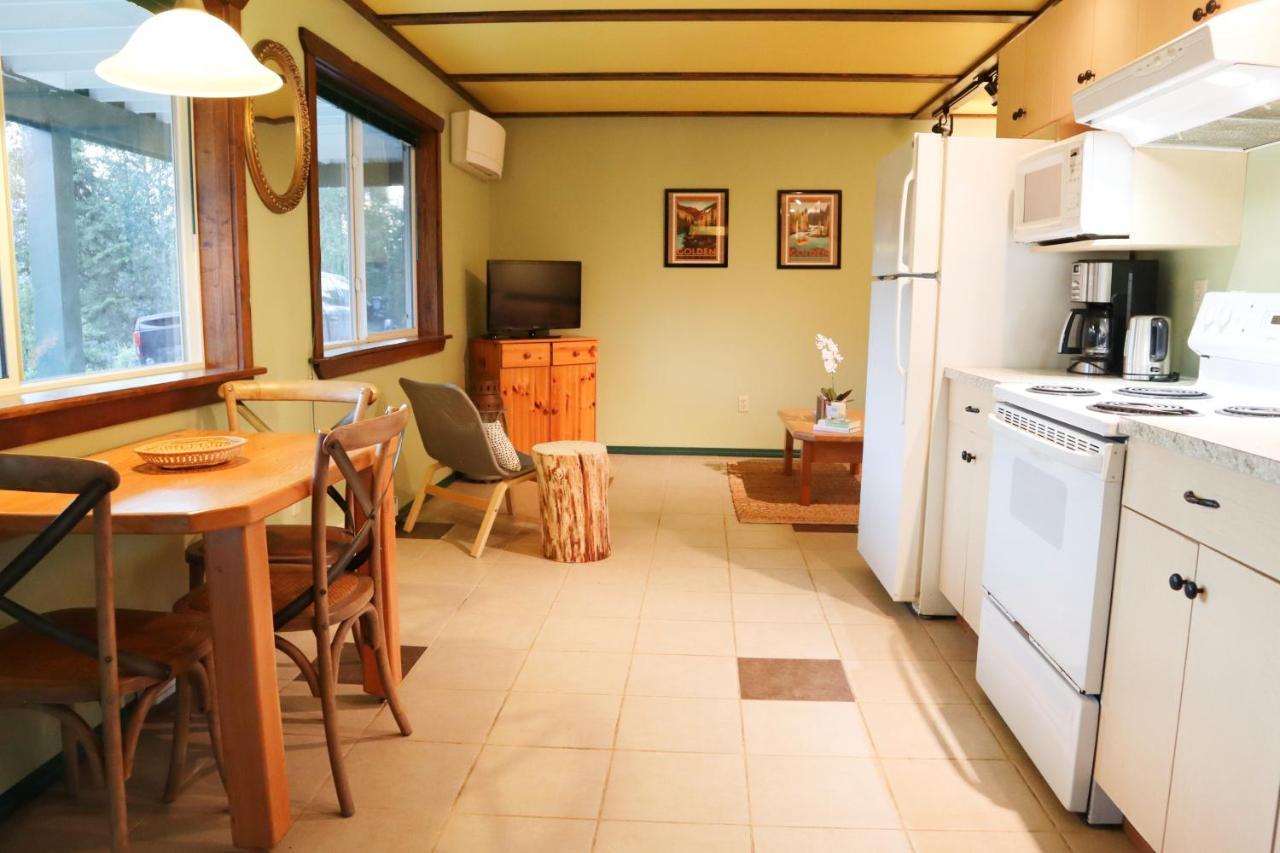 Golden Mountain View Suites - Sleeps up to 8, Convenient Self Check-in Buitenkant foto