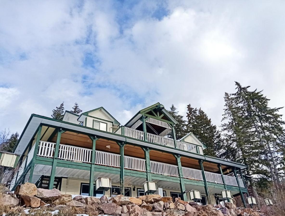 Golden Mountain View Suites - Sleeps up to 8, Convenient Self Check-in Buitenkant foto