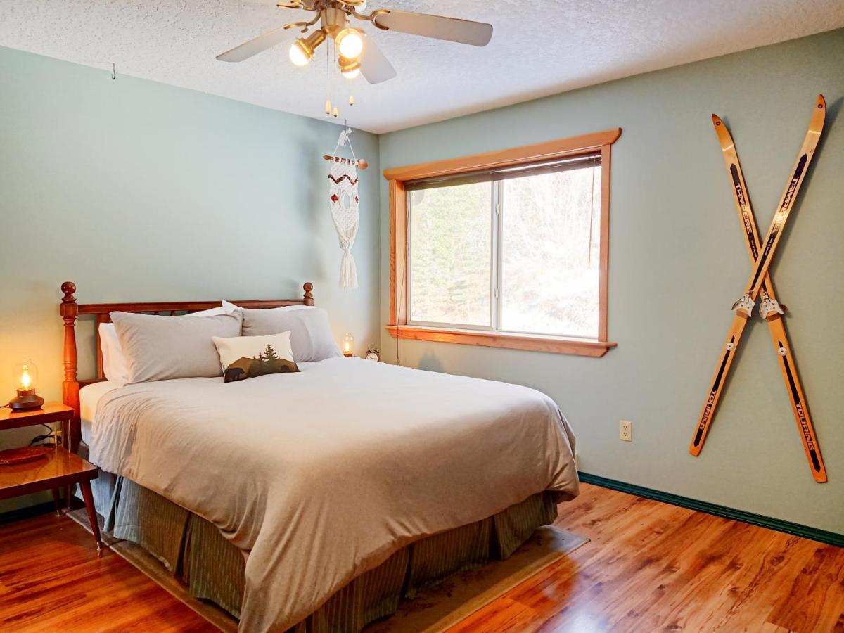 Golden Mountain View Suites - Sleeps up to 8, Convenient Self Check-in Buitenkant foto