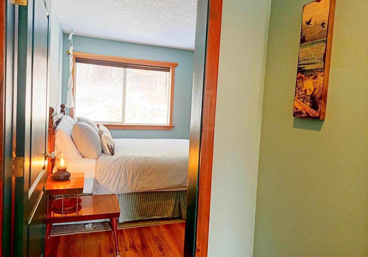 Golden Mountain View Suites - Sleeps up to 8, Convenient Self Check-in Buitenkant foto