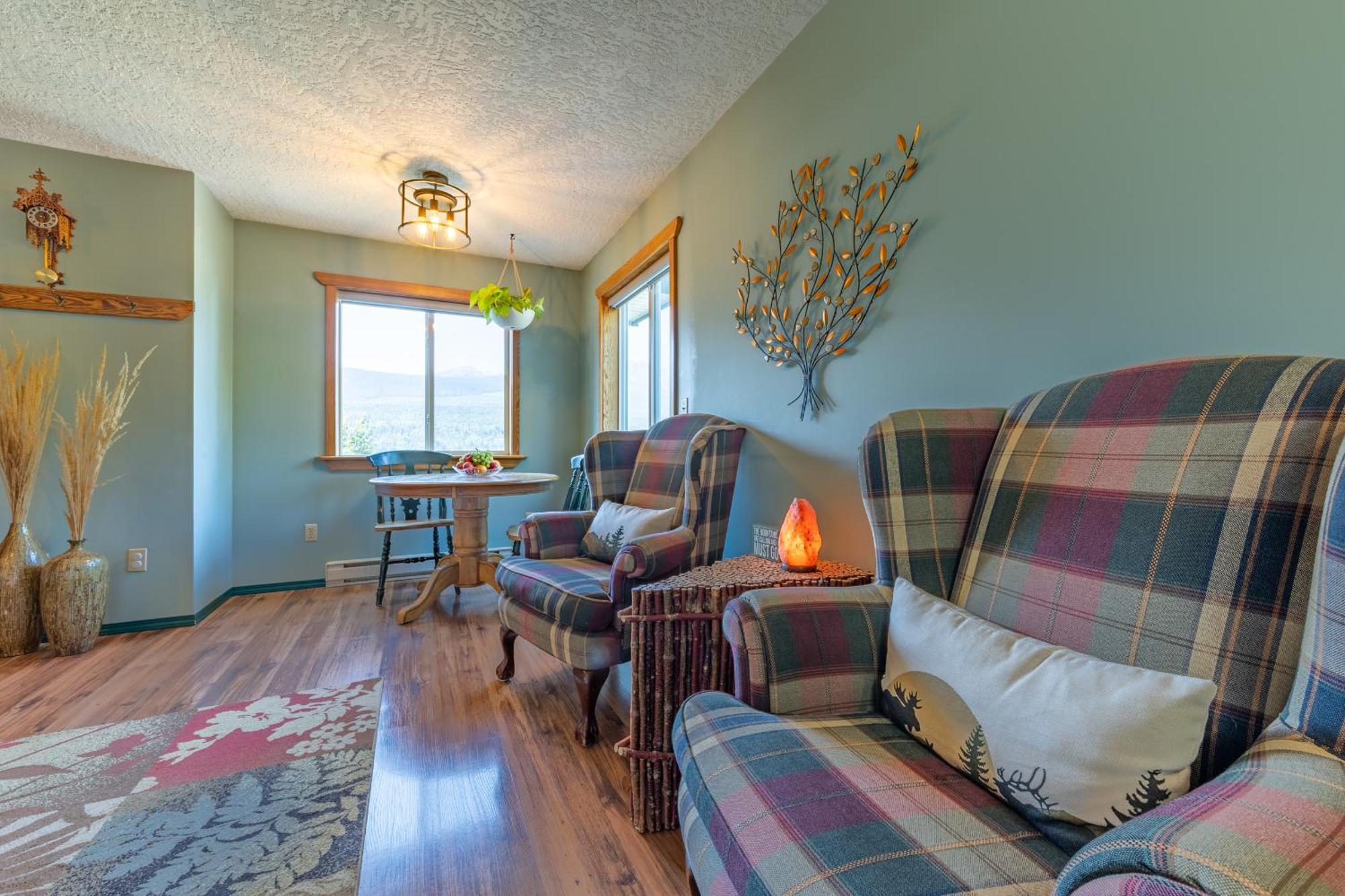 Golden Mountain View Suites - Sleeps up to 8, Convenient Self Check-in Buitenkant foto