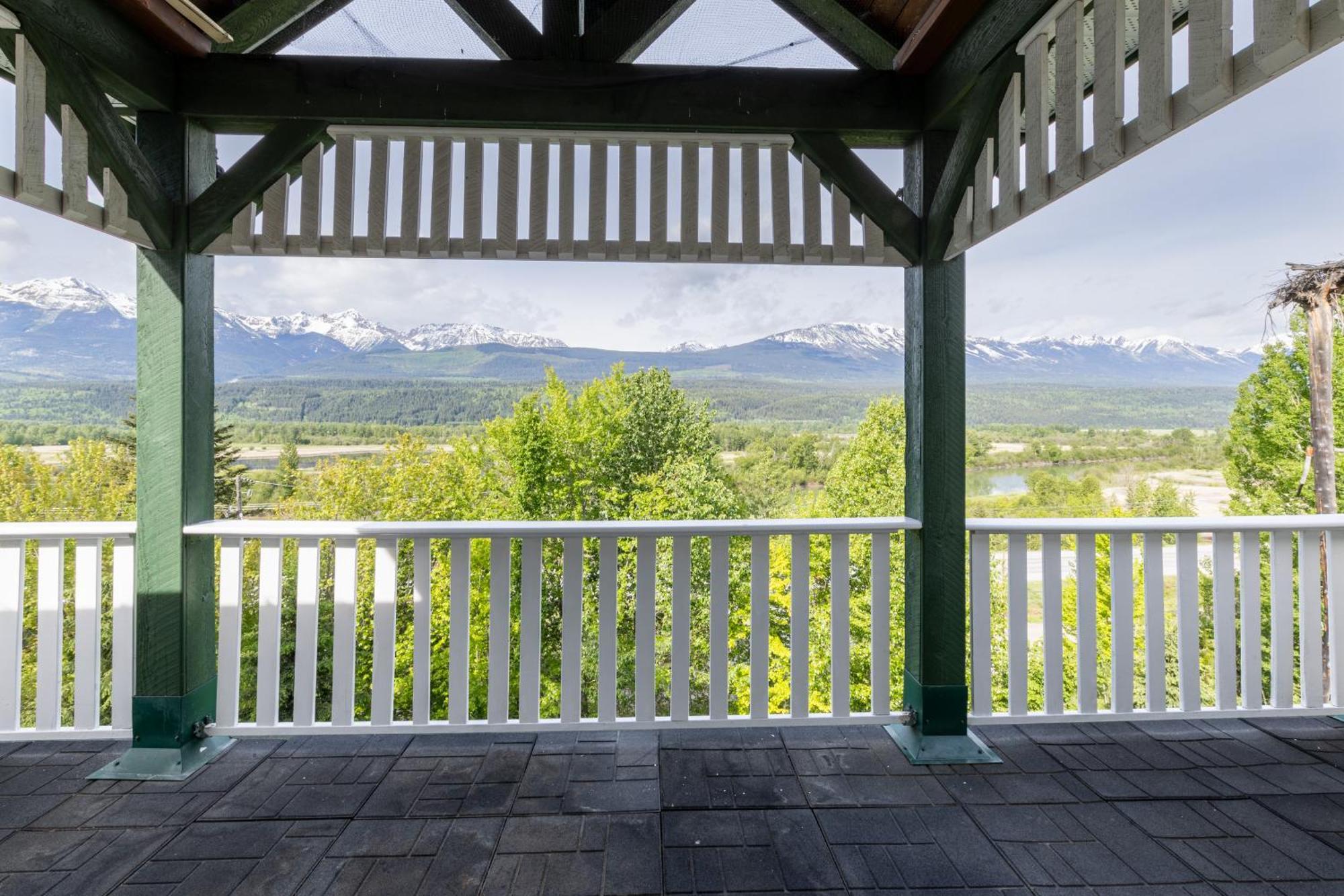 Golden Mountain View Suites - Sleeps up to 8, Convenient Self Check-in Buitenkant foto