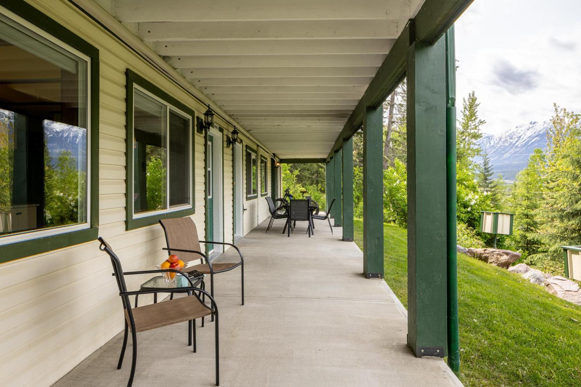 Golden Mountain View Suites - Sleeps up to 8, Convenient Self Check-in Buitenkant foto